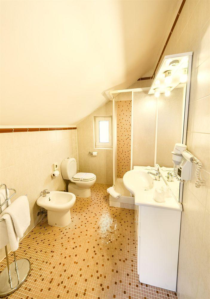 Central Hotel Tiepolo Прага Экстерьер фото